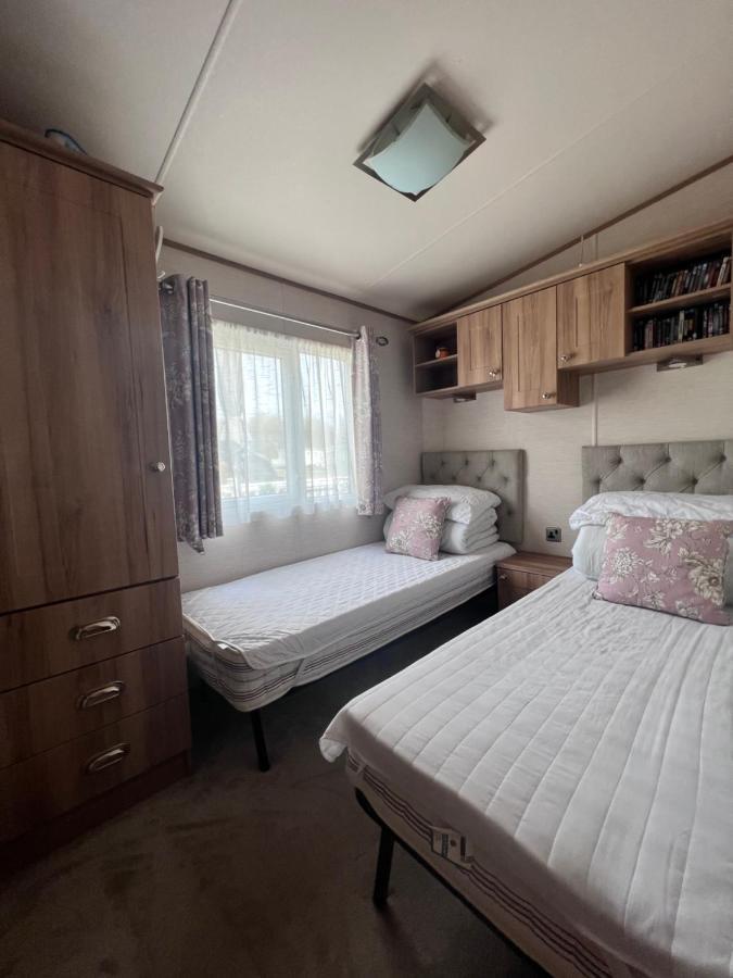 Norfolk Caravan Staycation Pet Friendly Belton with Browston Kültér fotó