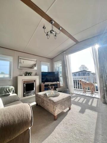 Norfolk Caravan Staycation Pet Friendly Belton with Browston Kültér fotó